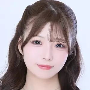 しおり|さいたま市 大宮区仲町のキャバクラ|LE PIN(ルパン)