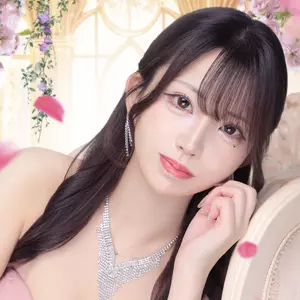 ひなこ|新宿区 歌舞伎町のキャバクラ|VXY(ヴィクシー)