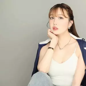 あむ|新宿区 歌舞伎町のキャバクラ|AOI(アオイ)