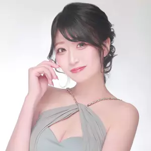 ゆきの|新宿区 歌舞伎町のキャバクラ|WMWM(ウェーブ)