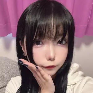 ろろ|小田原市 栄町のガールズバー|& Co.(アンドコー)