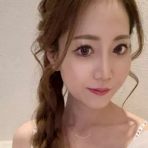 りおな|港区 赤坂の熟女キャバクラ|美魔女()
