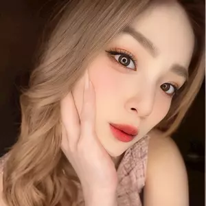 すみれ|越谷市 千間台東のキャバクラ|PLATINUM(プラチナム)