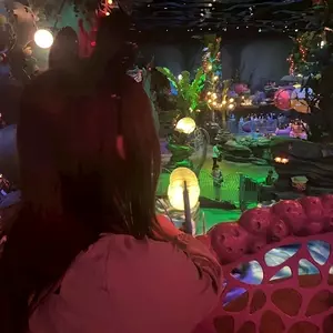 りな|小山市 駅東通りのガールズバー|FRED(フレッド)