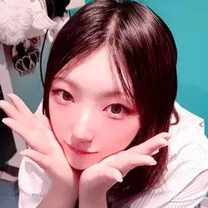 いおり|小田原市 栄町のガールズバー|& Co.(アンドコー)