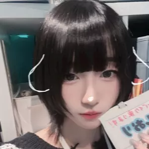 しおり|小田原市 栄町のガールズバー|& Co.(アンドコー)