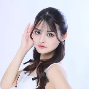 エマ|さいたま市 大宮区仲町のキャバクラ|ai(アイ)