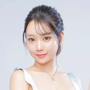 七瀬 愛菜|福岡市 博多区中洲のキャバクラ|桃李(トウリ)