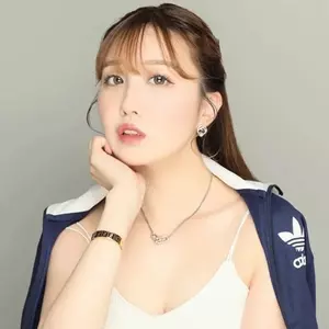 あむ|新宿区 歌舞伎町のキャバクラ|AOI(アオイ)