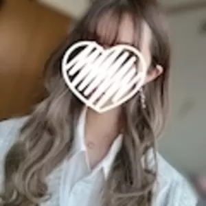 れん|浜松市 中央区三方原町の姉キャバクラ|vivi(ヴィヴィ)