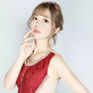 ♡りさ♡ [27才]|三島市 一番町のキャバクラ|151-A(イチゴイチエ)