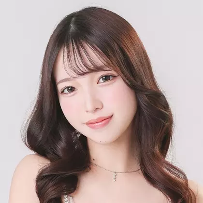 浜辺 しずく