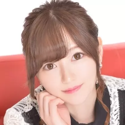 あや