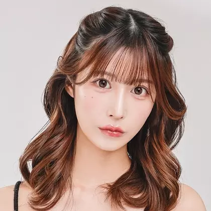 美月 もか