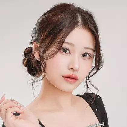 白咲 りおな