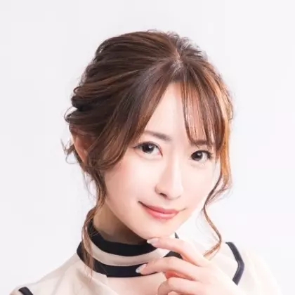 朔間 まりな