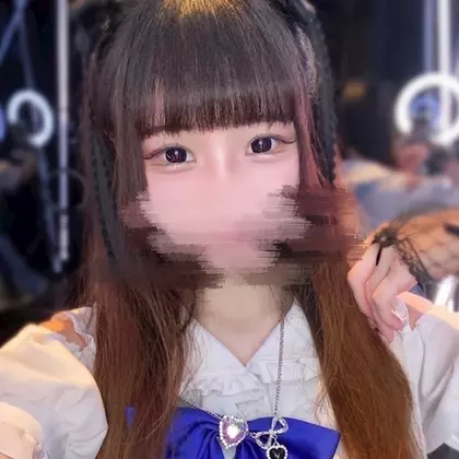 しあ