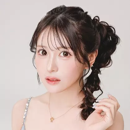 華咲 なぎ