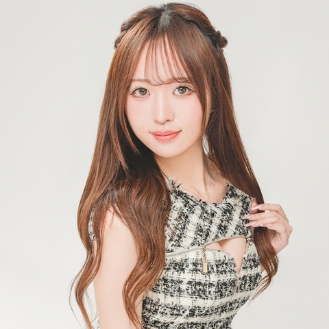 月城 れな