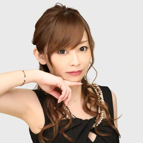 藤咲 りな