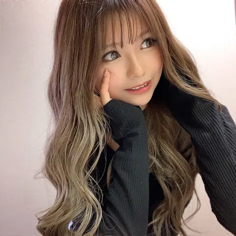 ユイ