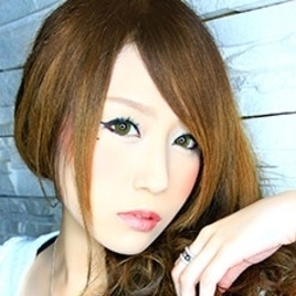 蓮奈