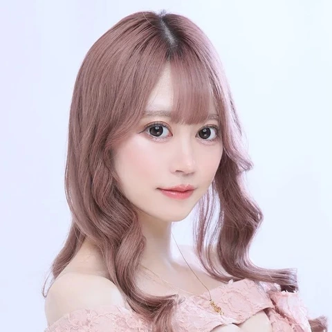 みあ