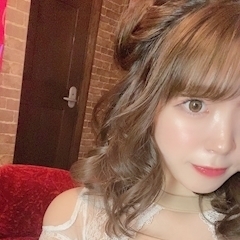 羽彩美 かな