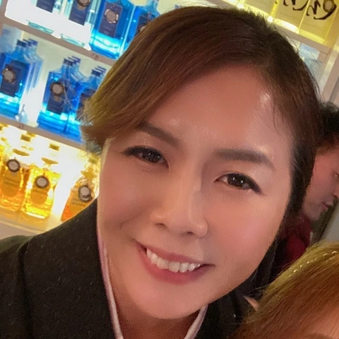 松田 千鶴