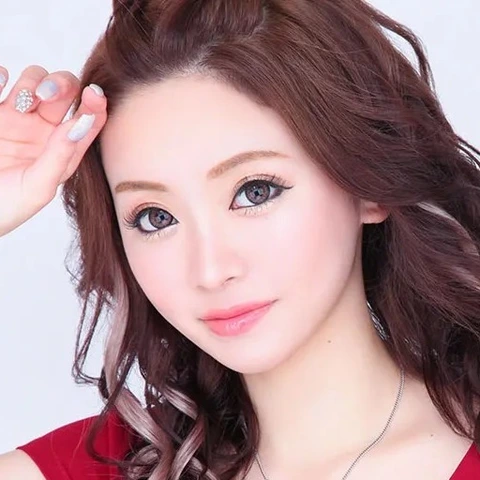 アヤ
