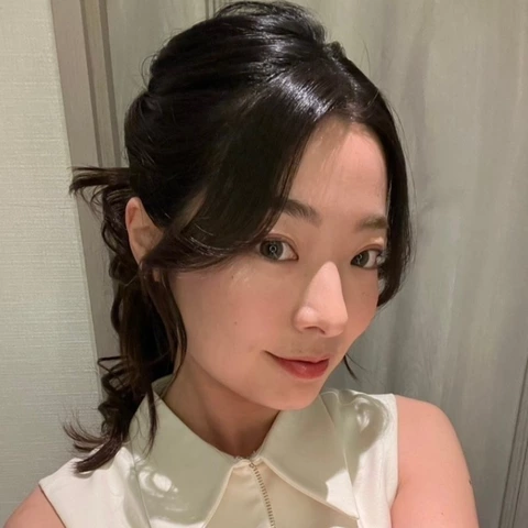 あいな