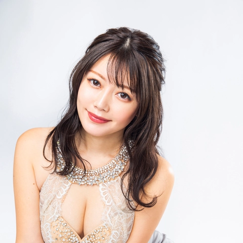 妃 えりな
