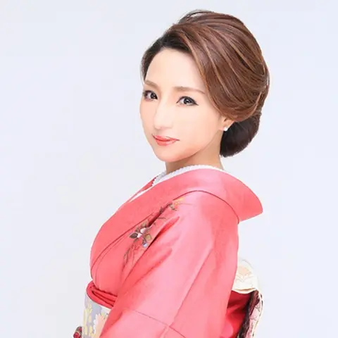 美月 瑠菜
