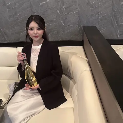 葵(ママ)