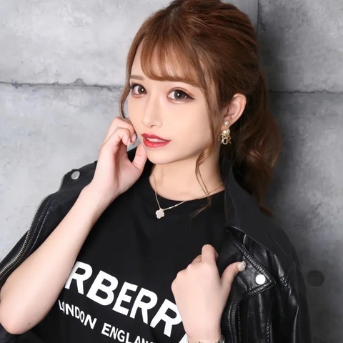 一海 麗羅