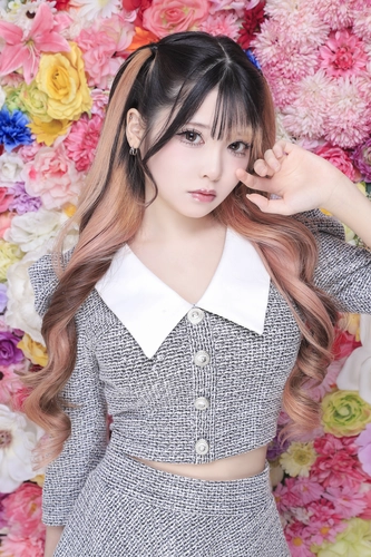 すず@プラチナム(越谷市 千間台東のキャバクラ)