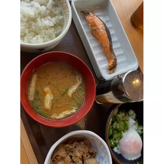 三島女どれみ・カフェ