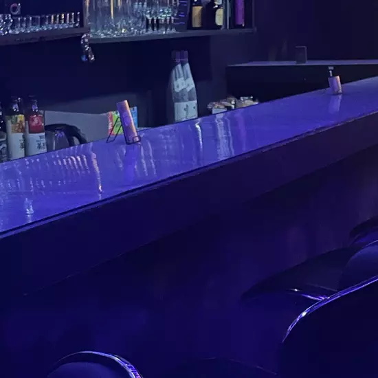 COUNTER BAR -OBi-