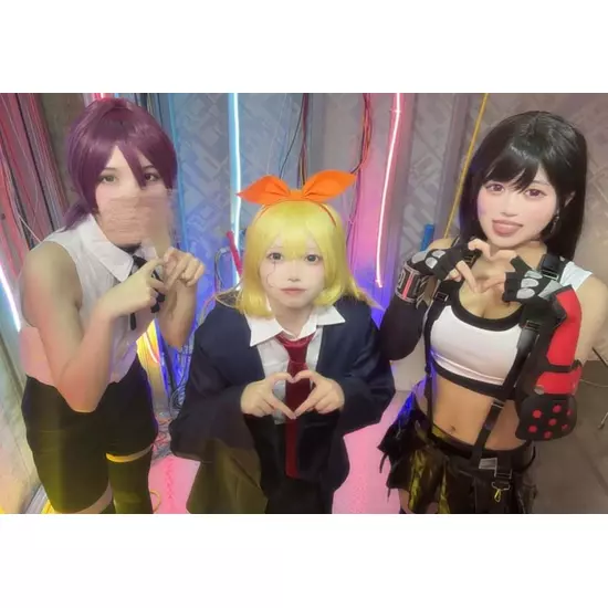 コンカフェアニソンバーあ〜す！