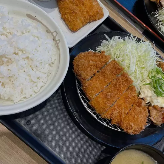 三島女どれみ・カフェ