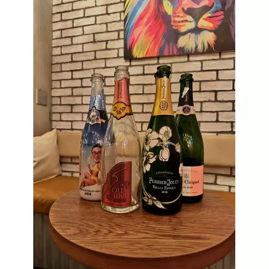 Girl’sBar Lounge Smile Terrace 