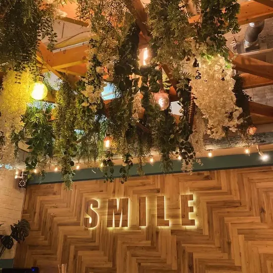 Girl’sBar Lounge Smile Terrace 