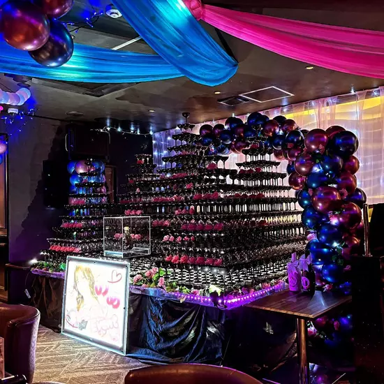 club MARVELOUS
