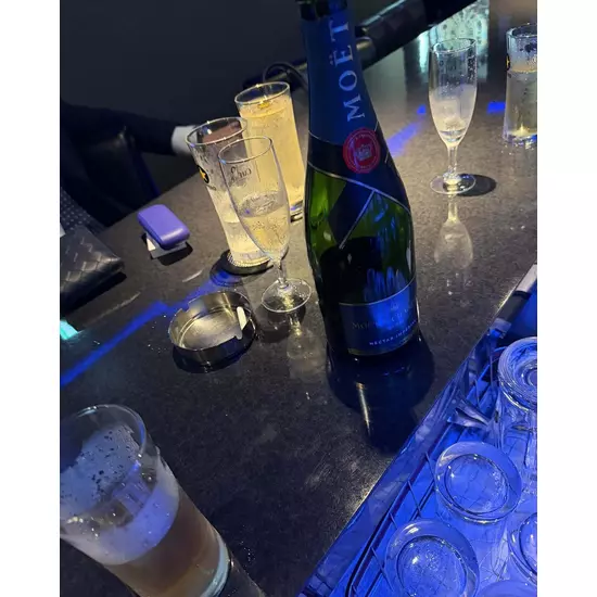 Girl's Bar CRUISE