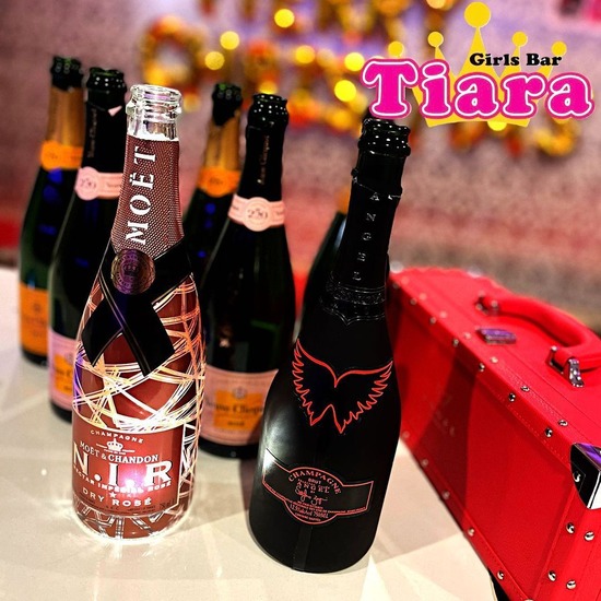 Girls Bar Tiara Premium Selection