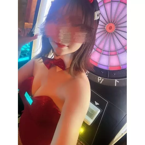 BUNNY LOUNGE B4 上野