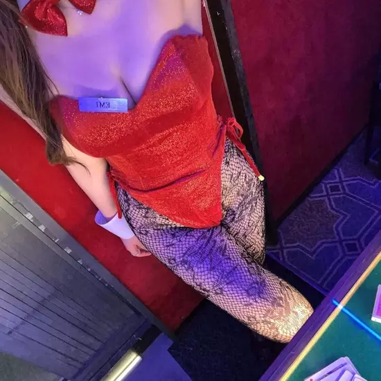 B4