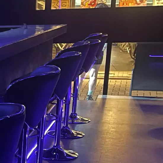 COUNTER BAR -OBi-