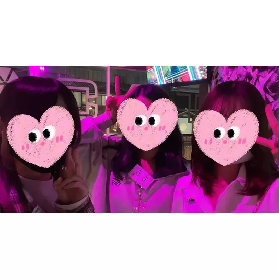 GIRL'S BAR CATIA