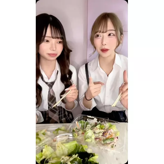 コンセプトカフェ・バー みりおん
